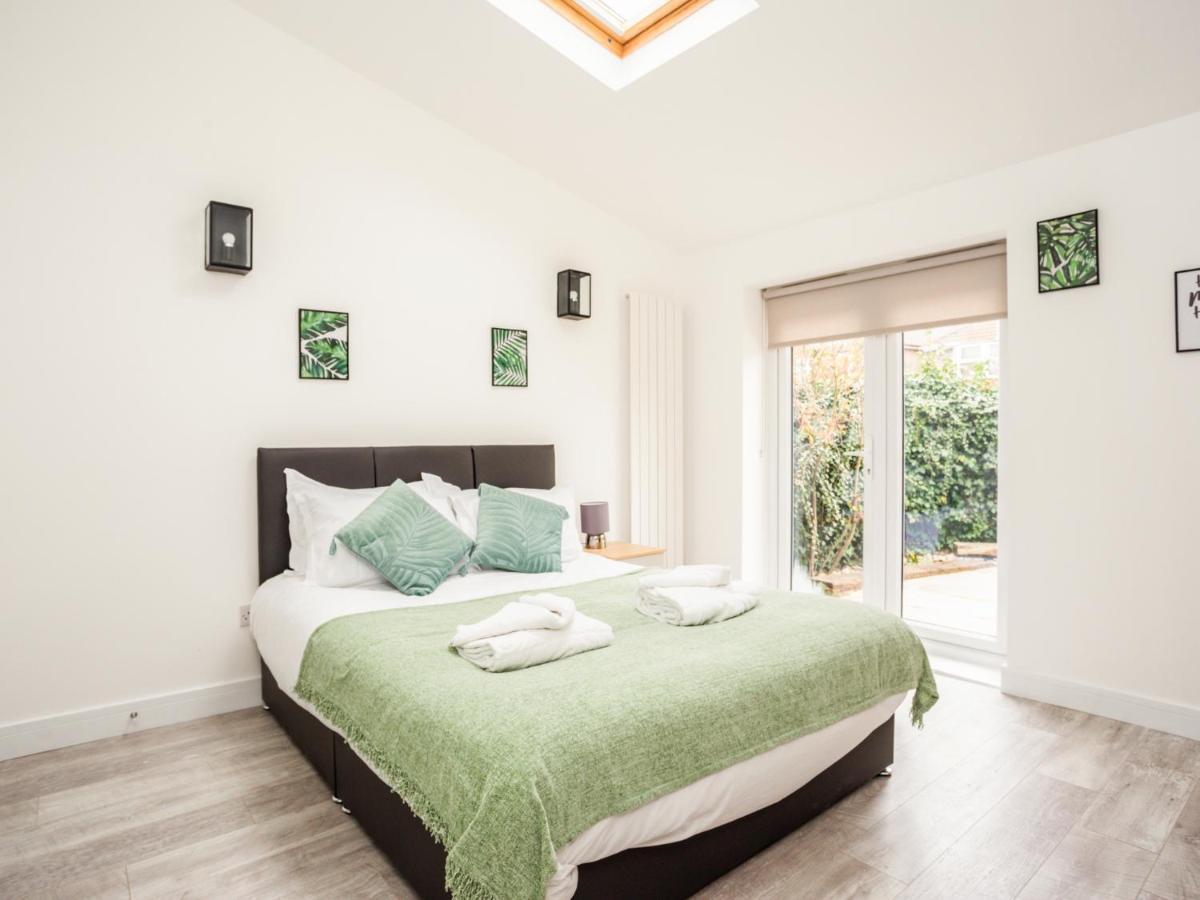 Outstanding 6 Sleeper - Great Location - Legoland Villa Уиндзор Екстериор снимка